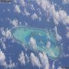 俯拍中国南海西沙群岛盘石屿